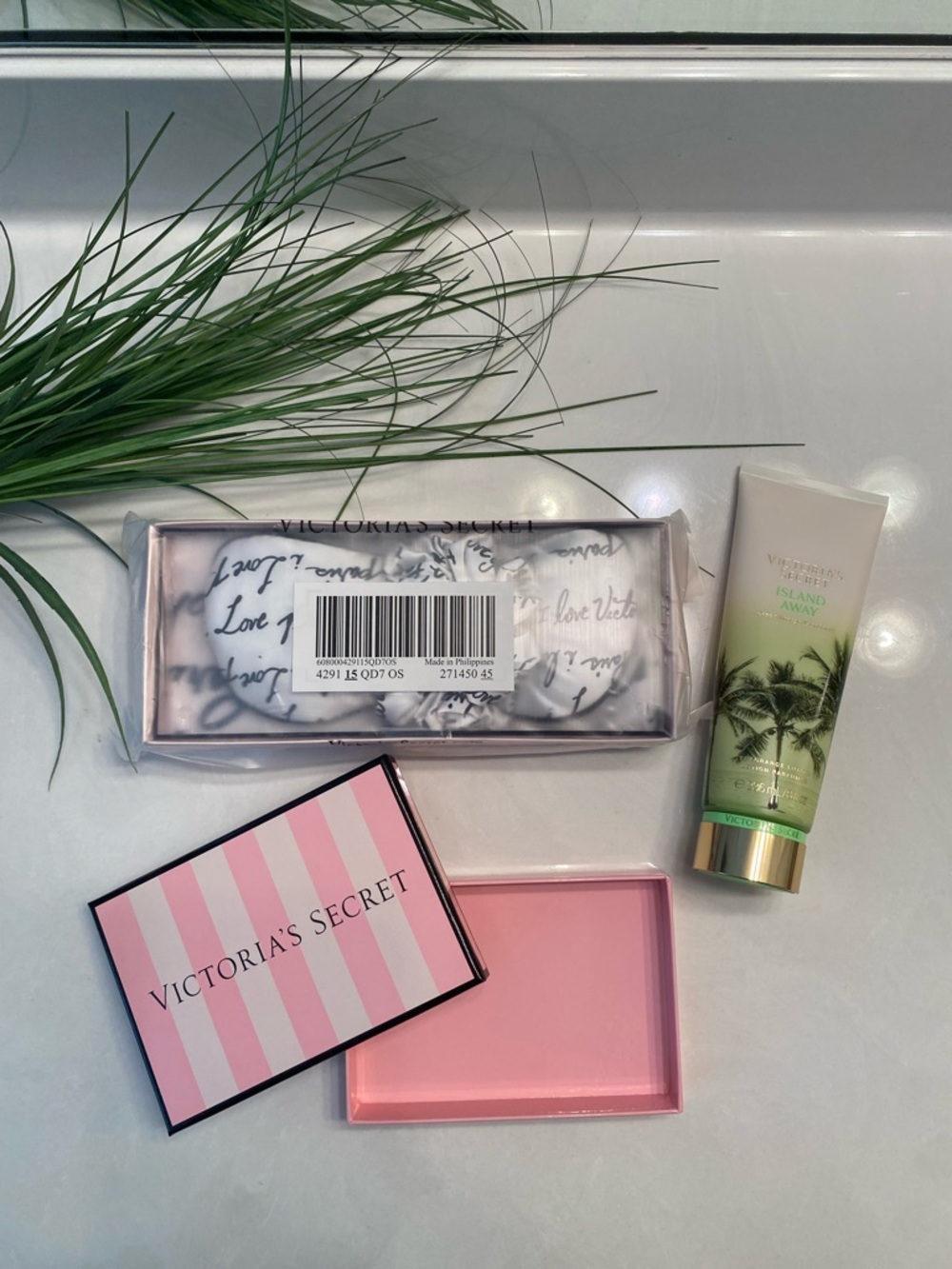 Victoria’s Secret Satin Sleep Gift Set